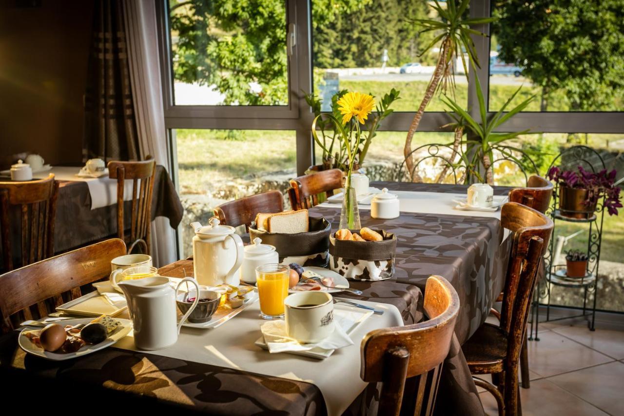 Châteauneuf-de-Randon Hotel Restaurant De La Poste Et La Grange Detente, Espace Bien-Etre מראה חיצוני תמונה