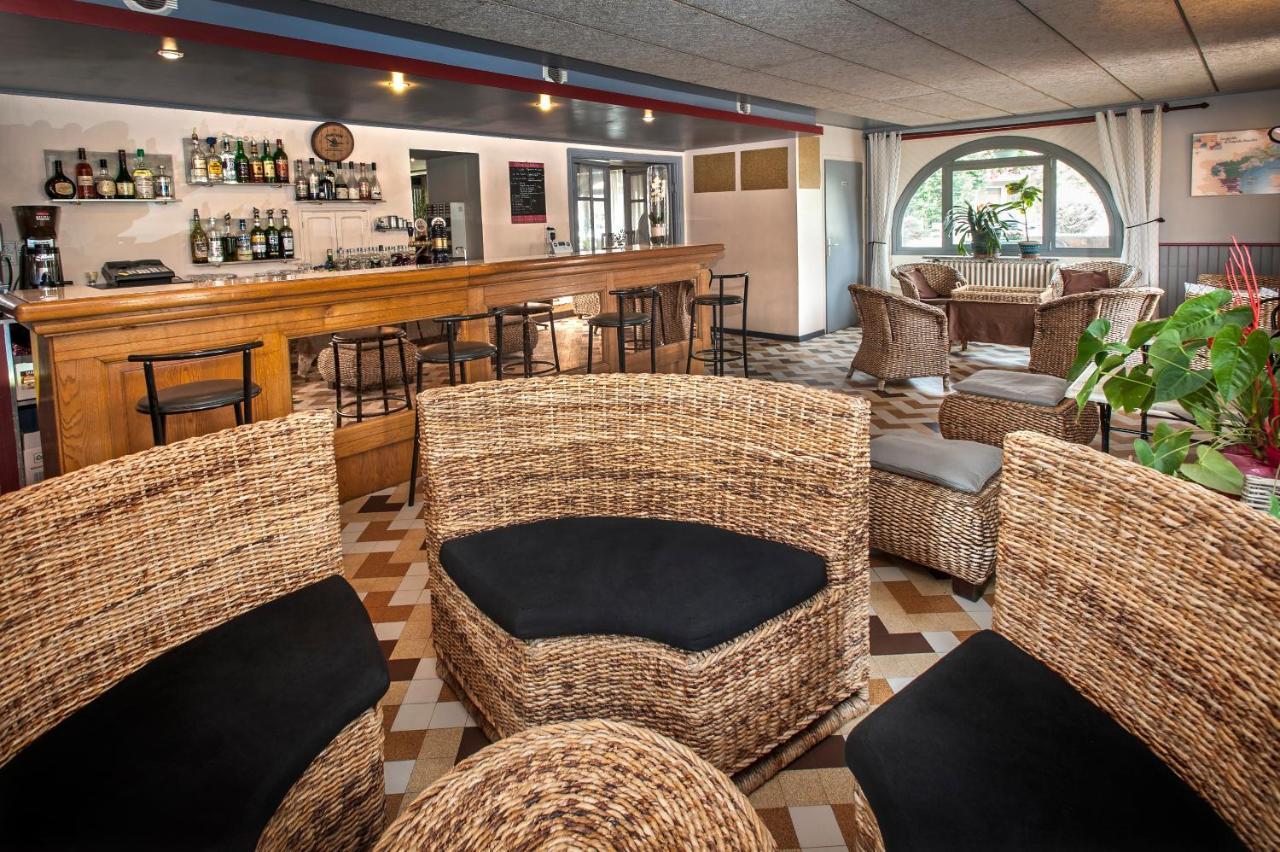 Châteauneuf-de-Randon Hotel Restaurant De La Poste Et La Grange Detente, Espace Bien-Etre מראה חיצוני תמונה