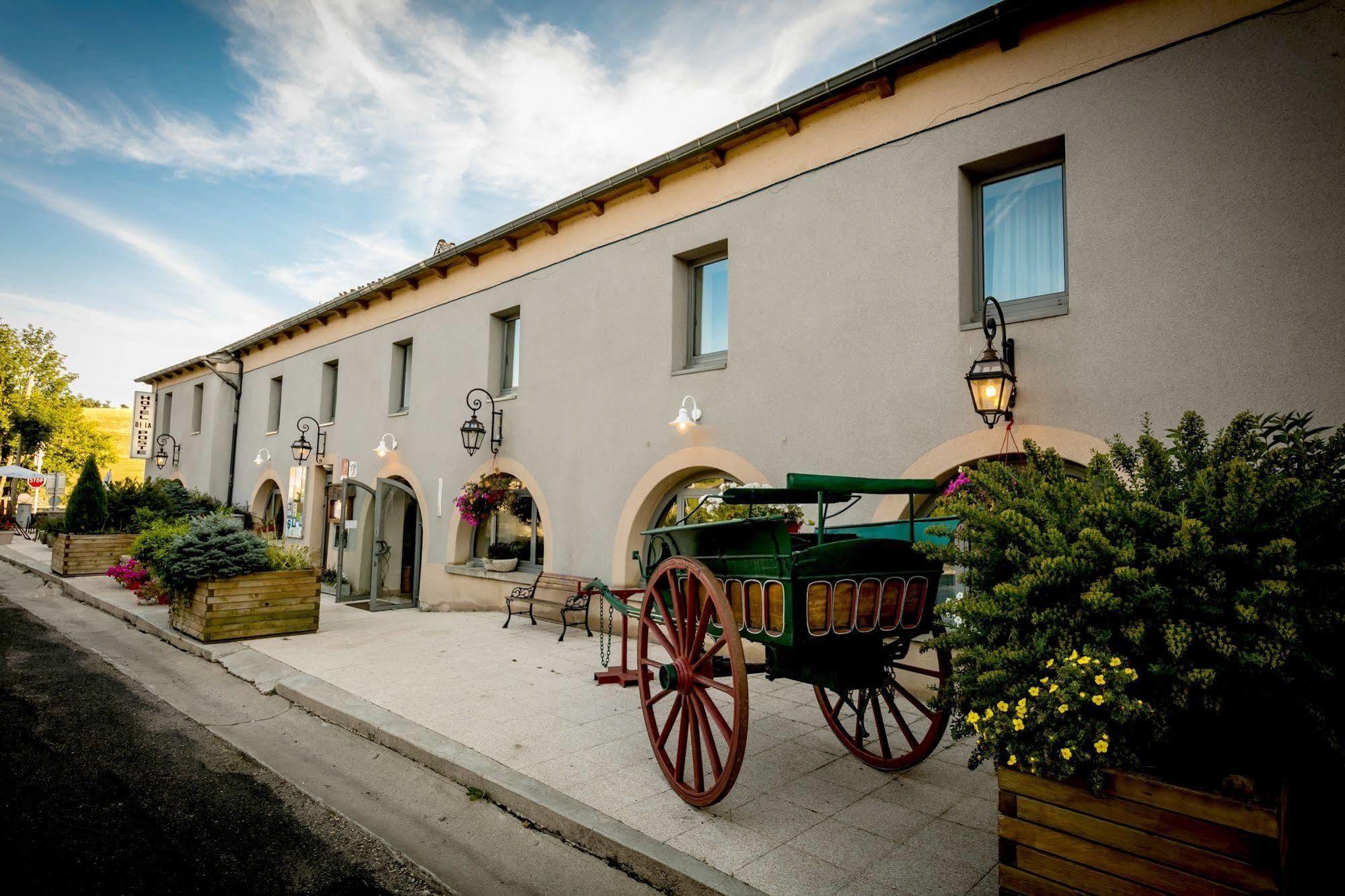 Châteauneuf-de-Randon Hotel Restaurant De La Poste Et La Grange Detente, Espace Bien-Etre מראה חיצוני תמונה
