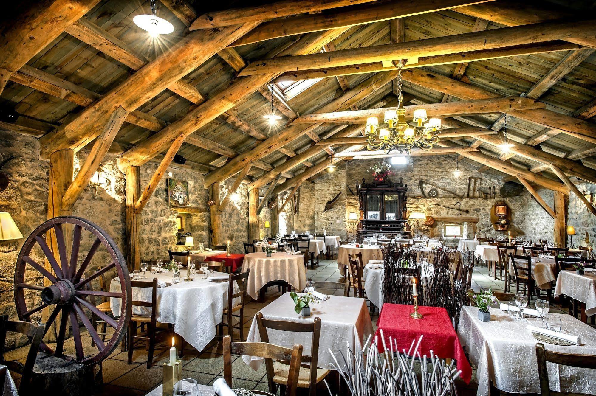 Châteauneuf-de-Randon Hotel Restaurant De La Poste Et La Grange Detente, Espace Bien-Etre מראה חיצוני תמונה